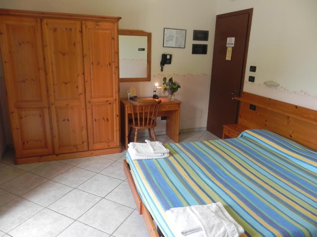 Hotel Ristorante Belsito Borgo San Dalmazzo Buitenkant foto