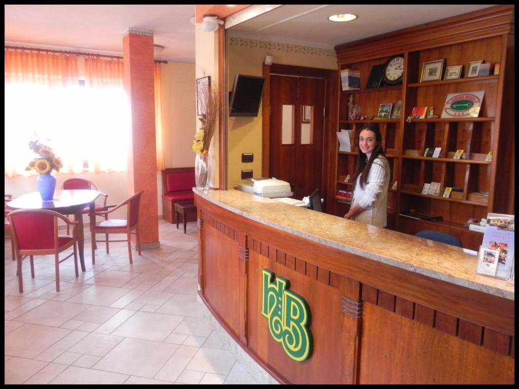 Hotel Ristorante Belsito Borgo San Dalmazzo Buitenkant foto