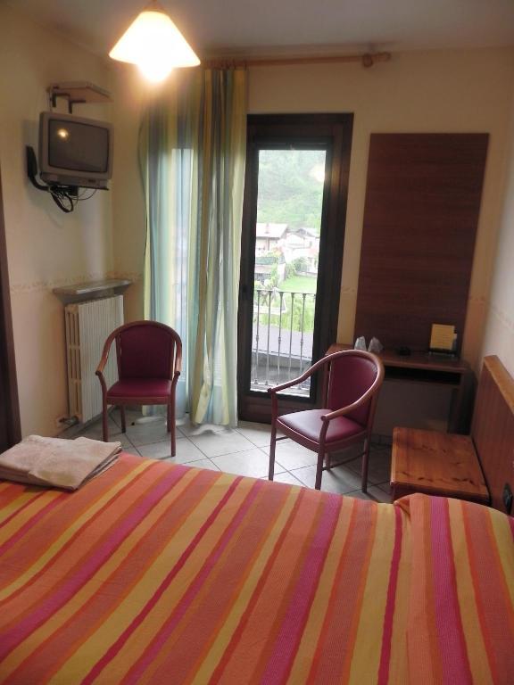 Hotel Ristorante Belsito Borgo San Dalmazzo Buitenkant foto