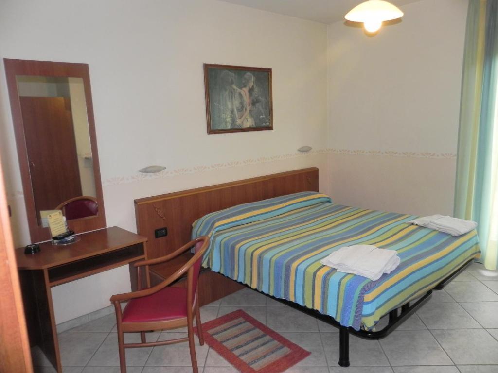 Hotel Ristorante Belsito Borgo San Dalmazzo Buitenkant foto