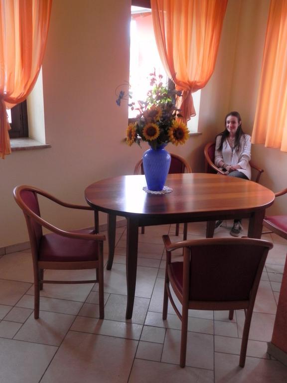 Hotel Ristorante Belsito Borgo San Dalmazzo Buitenkant foto