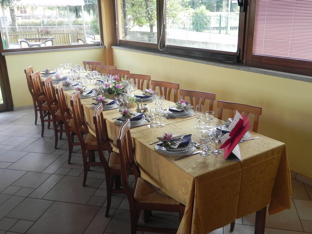 Hotel Ristorante Belsito Borgo San Dalmazzo Buitenkant foto